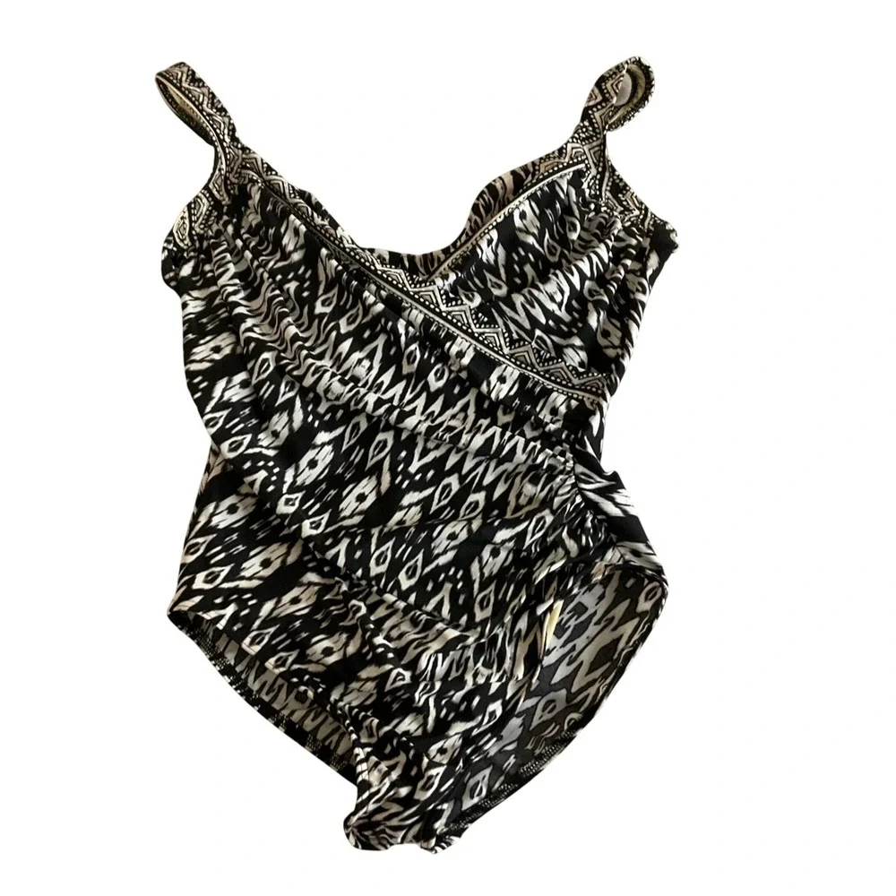 Miraclesuit One Piece Swimsuit Womens 16 Black White Geometric Surplice Ruched